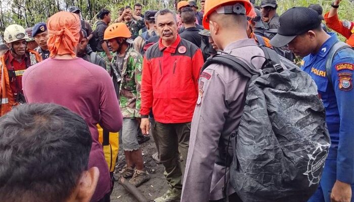 Tim SAR Temukan Korban Erupsi Gunung Dukono, Proses Evakuasi Masih Berlangsung